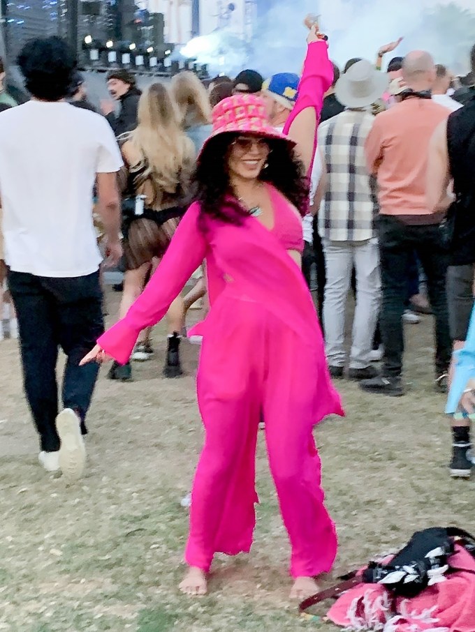 Vanessa Hudgens Is Pretty In Pink