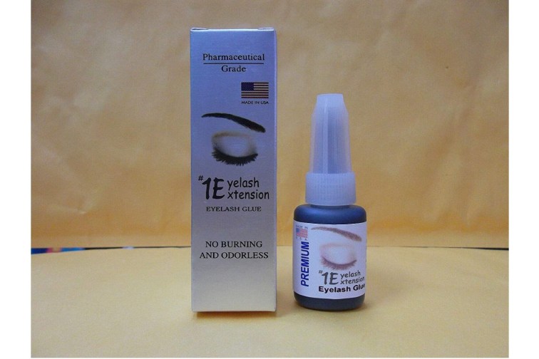 eyelash glue reviews