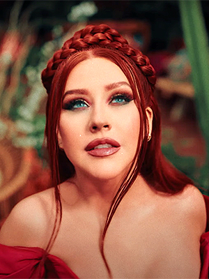Christina Aguilera 'La Reina' Music Video