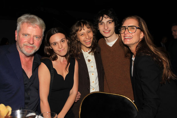 Elsie Richter, Finn Wolfhard