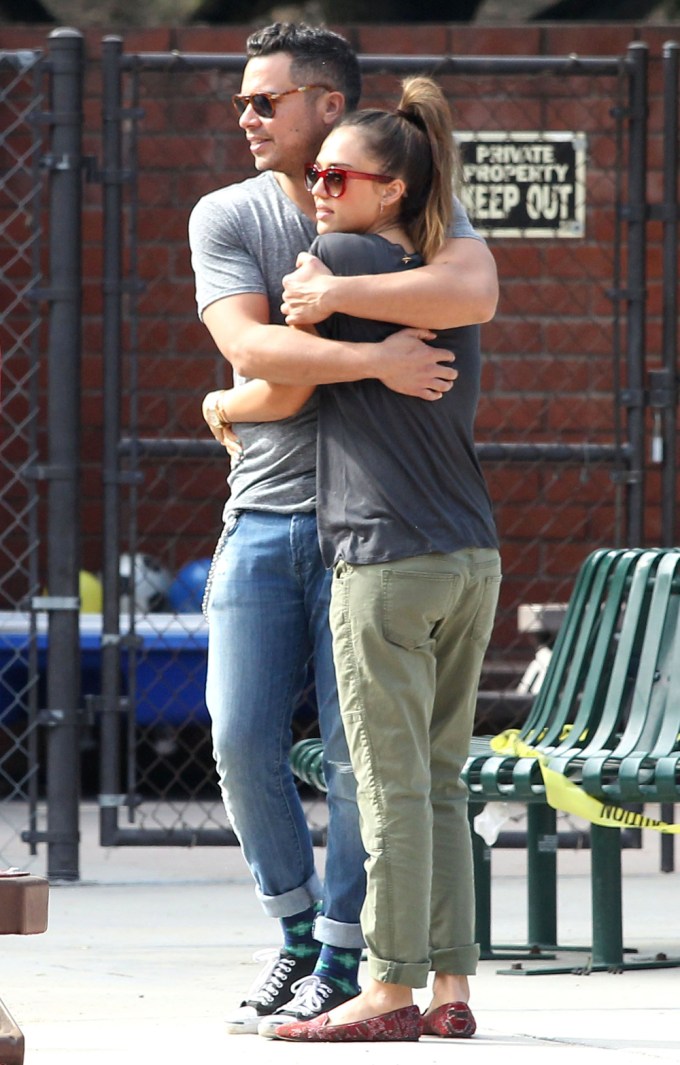 Jessica Alba & Cash Warren Hug