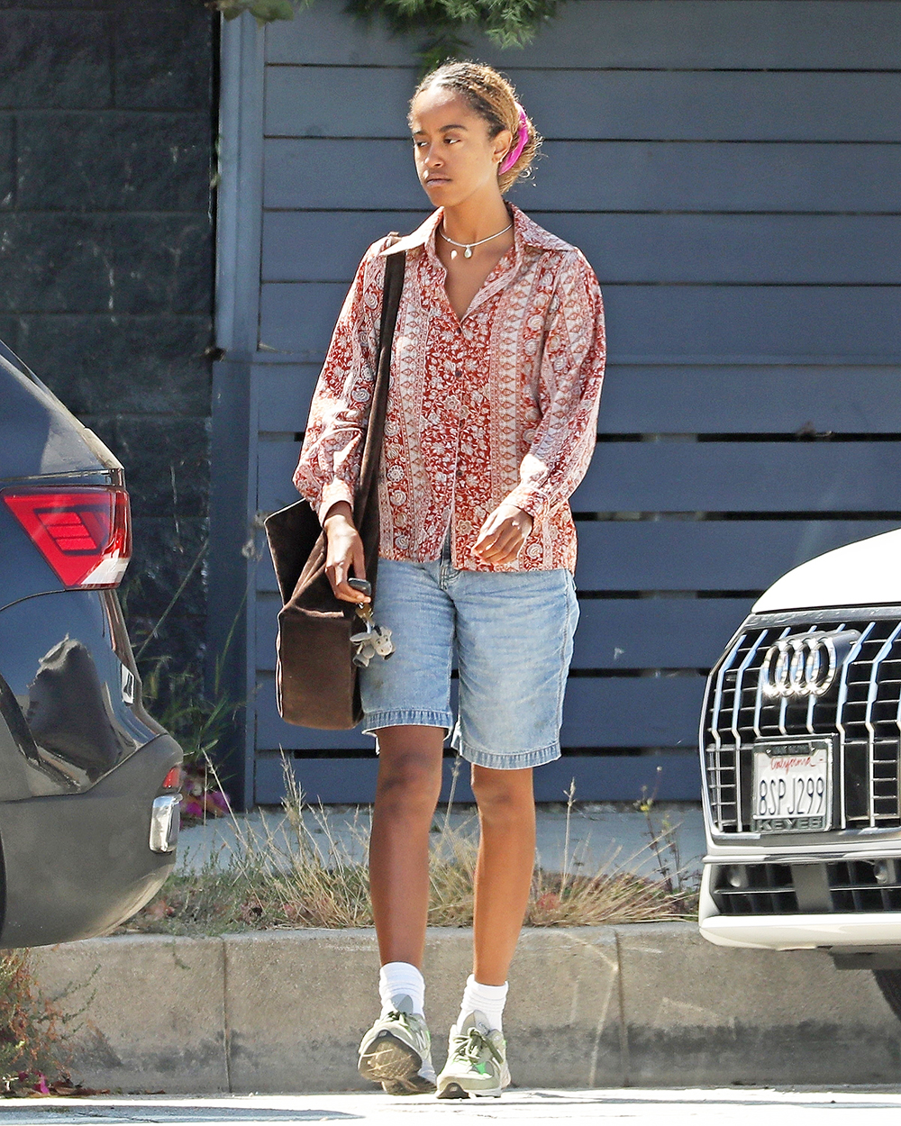 *EXCLUSIVE* Los Angeles, CA  - Malia Obama pictured grocery shopping in LA after death of private chef Tafari Campbell who was 'beloved part of the family'.Pictured: Malia ObamaBACKGRID USA 28 JULY 2023 USA: +1 310 798 9111 / usasales@backgrid.comUK: +44 208 344 2007 / uksales@backgrid.com*UK Clients - Pictures Containing ChildrenPlease Pixelate Face Prior To Publication*