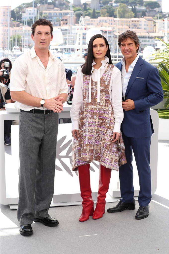 Miles Teller, Jennifer Connelly & Tom Cruise At A ‘Top Gun: Maverick’ Photocall