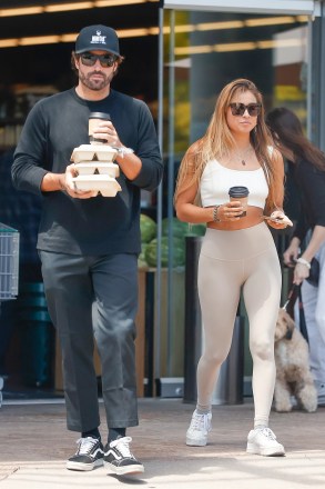 Calabasas,   - *EXCLUSIVE* Brody Jenner picks up food at Erewhon Market in Calabasas with new girlfriend with pro surfer Tia Blanco. According to TMZ the couple have been dating for a month after meeting on holiday in Hawaii.

Pictured: Brody Jenner

BACKGRID USA 12 MAY 2022 

USA: +1 310 798 9111 / usasales@backgrid.com

UK: +44 208 344 2007 / uksales@backgrid.com

*UK Clients - Pictures Containing Children
Please Pixelate Face Prior To Publication*