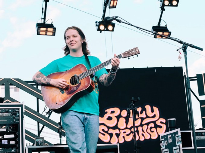 BILLY STRINGS