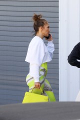 Los Angeles, CA  - *EXCLUSIVE*  - Jennifer Lopez brings her hot curves to the dance studio wearing yellow and black striped leggings. J-Lo's daughter, Emme, also join the superstar at the L.A. studio.

Pictured: Jennifer Lopez

BACKGRID USA 14 JUNE 2022 

BYLINE MUST READ: Vasquez-Max Lopes / BACKGRID

USA: +1 310 798 9111 / usasales@backgrid.com

UK: +44 208 344 2007 / uksales@backgrid.com

*UK Clients - Pictures Containing Children
Please Pixelate Face Prior To Publication*