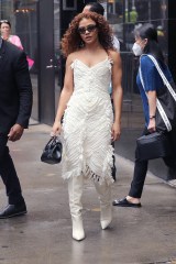 Tessa Thompson is seen in a white fringe Armani dress with black Armani bag outside ABC Studios in New York City

Pictured: Tessa Thompson
Ref: SPL5322257 270622 NON-EXCLUSIVE
Picture by: Christopher Peterson / SplashNews.com

Splash News and Pictures
USA: +1 310-525-5808
London: +44 (0)20 8126 1009
Berlin: +49 175 3764 166
photodesk@splashnews.com

World Rights