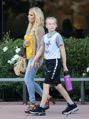 Jessica Simpson Daughter Maxwell