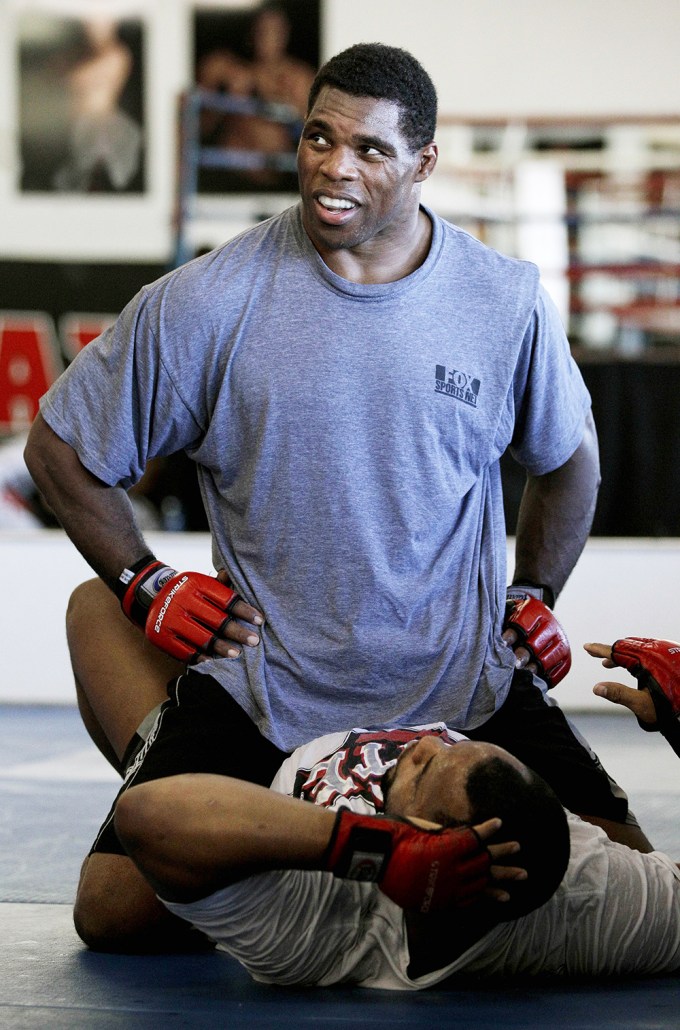 Herschel Walker In An MMA Fight