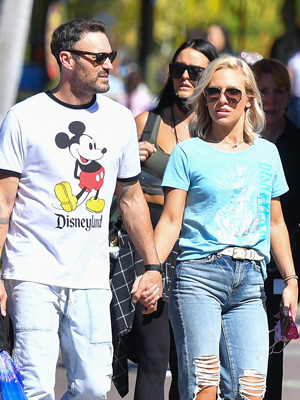 Brian Austin Green, Sharna Burgess