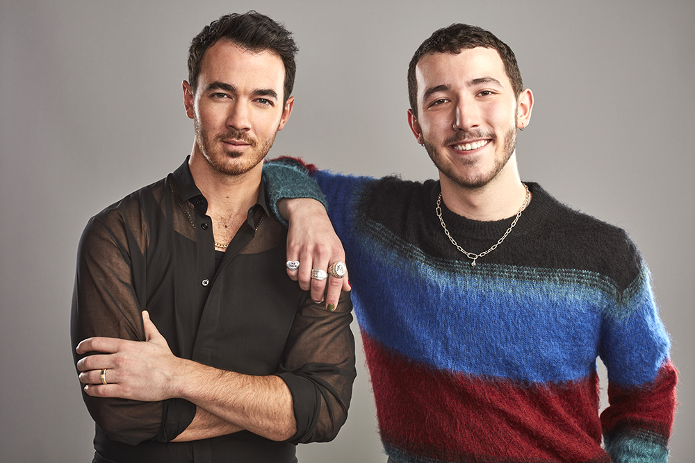 CLAIM TO FAME - ABC’s “Claim to Fame” stars Kevin Jonas and Frankie Jonas. (ABC/Maarten de Boer)