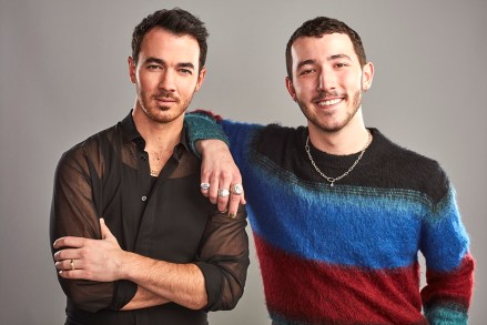 CLAIM TO FAME - ABC’s “Claim to Fame” stars Kevin Jonas and Frankie Jonas. (ABC/Maarten de Boer)