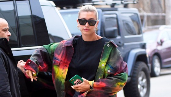 hailey-bieber-tie-dye