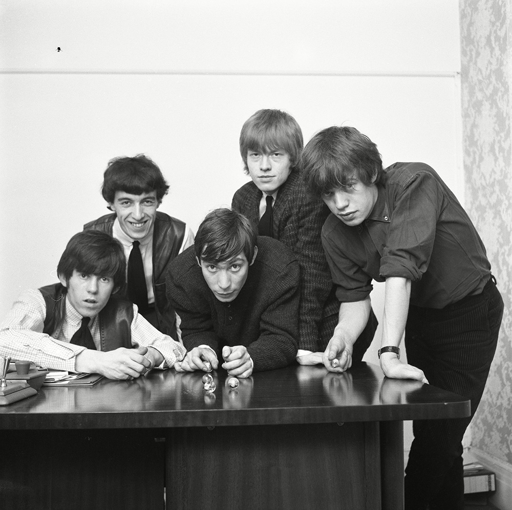 The Rolling Stones - Keith Richards, Bill Wyman, Charlie Watts Brian Jones and Mick Jagger playing marbles
Various - 1964