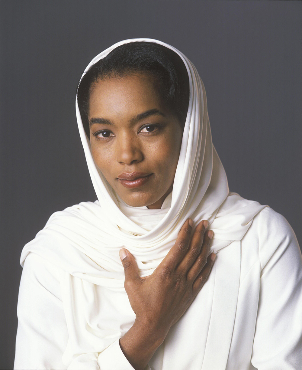 Editorial use only. No book cover usage.Mandatory Credit: Photo by Warner Bros/Largo International/Kobal/Shutterstock (5884803z)Angela BassettMalcolm X - 1992Director: Spike LeeWarner Bros/Largo International/40 Acres & A MuleUSAFilm PortraitDocumentaryMalcom X