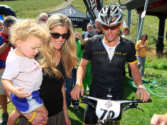 Anna Hansen & Olivia Armstrong Cheer On Lance In A Race