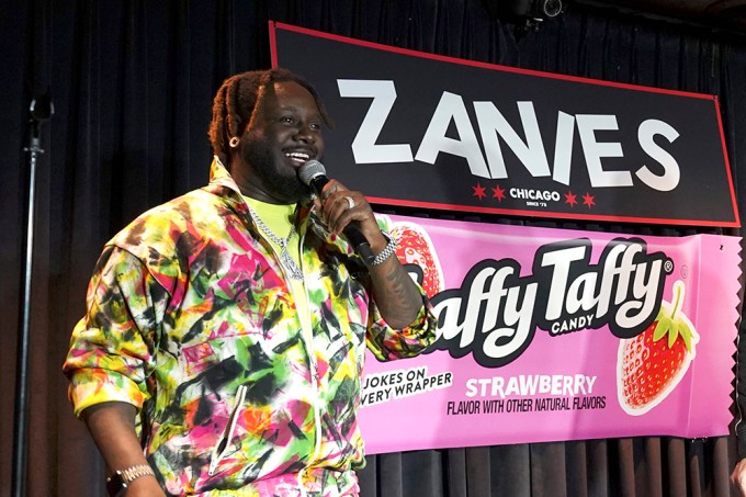 T-Pain Judge Laffy Taffy`s `Your Jokes, Our (W)rapper` Joke-Writing Contest
