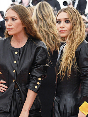 Mary-Kate Olsen, Ashley Olsen