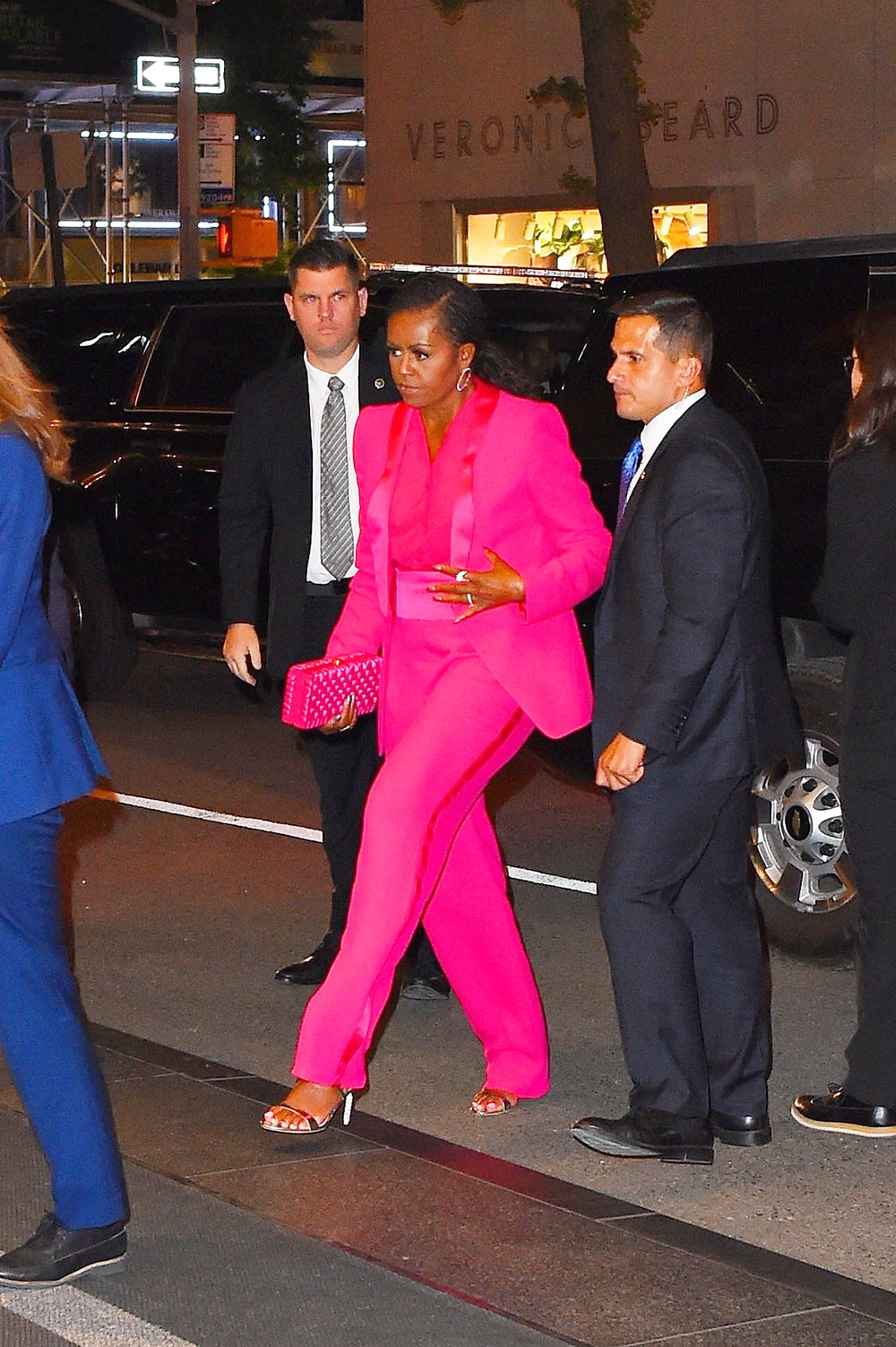 New York, NY  - Michelle Obama wears a hot pink suit as she arrives at the George Clooney's Albie Awards after party at The Mark Hotel in New York City.

Pictured: Michelle Obama

BACKGRID USA 29 SEPTEMBER 2022 

BYLINE MUST READ: JosiahW / BACKGRID

USA: +1 310 798 9111 / usasales@backgrid.com

UK: +44 208 344 2007 / uksales@backgrid.com

*UK Clients - Pictures Containing Children
Please Pixelate Face Prior To Publication*