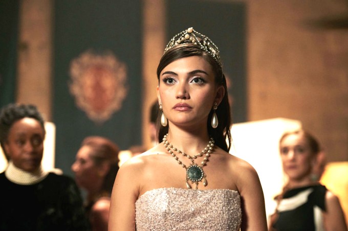 Daniela Nieves as Lissa Dragomir
