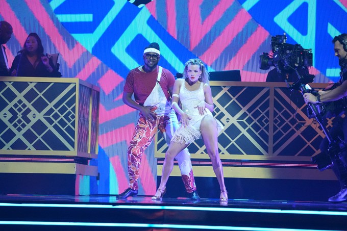 Wayne Brady & Witney Carson On ’90s Night