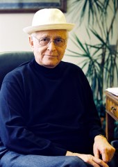 Norman Lear Portrait
Norman Lear Portrait
January 20, 2000  Los Angeles, CA  
Norman Lear Portrait
Photo® Berliner Studio / BEImages