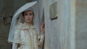 Carice Van Houten
