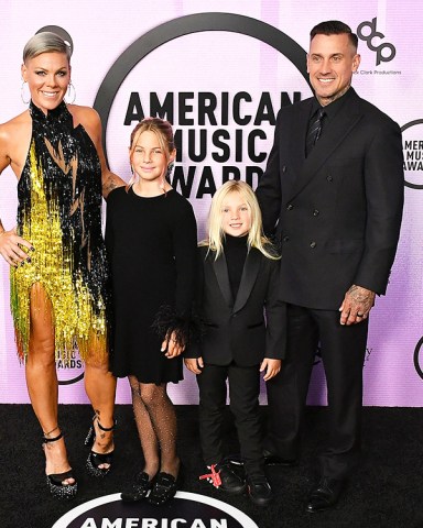 Carey Hart, Willow Hart, Jameson Hart, Pink
American Music Awards, Arrivals, Los Angeles, California, USA - 20 Nov 2022