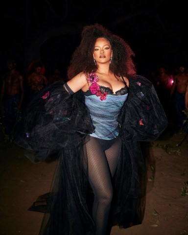 SIMI VALLEY, CALIFORNIA - NOVEMBER 08:  Rihanna's Savage X Fenty Show Vol. 4 presented by Prime Video on November 08, 2022 in Simi Valley, California. (Photo by Dennis Leupold for Rihanna's Savage X Fenty Show Vol. 4 presented by Prime Video)
