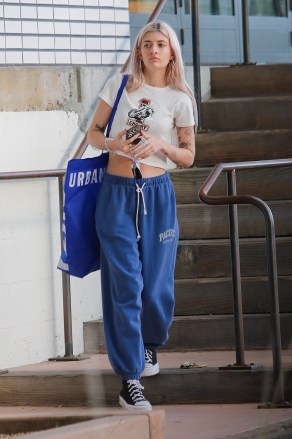 Malibu, CA  - *EXCLUSIVE*  - Sami Sheen goes shopping at the Urban Outfitters store after meeting friends for lunch at Cafe Habana in Malibu.

Pictured: Sami Sheen

BACKGRID USA 9 MAY 2023 

BYLINE MUST READ: RMBI / BACKGRID

USA: +1 310 798 9111 / usasales@backgrid.com

UK: +44 208 344 2007 / uksales@backgrid.com

*UK Clients - Pictures Containing Children
Please Pixelate Face Prior To Publication*