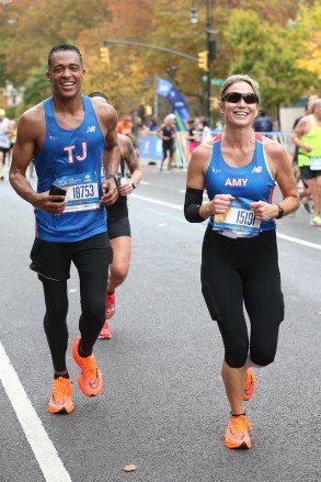 Amy Robach and T.J. Holmes run through Harlem in the New York City Marathon in New York City, NY, USA.

Pictured: Loutelious "T. J." Holmes,Jr.,Amy Robach
Ref: SPL5500250 061122 NON-EXCLUSIVE
Picture by: Christopher Peterson / SplashNews.com

Splash News and Pictures
USA: +1 310-525-5808
London: +44 (0)20 8126 1009
Berlin: +49 175 3764 166
photodesk@splashnews.com

World Rights