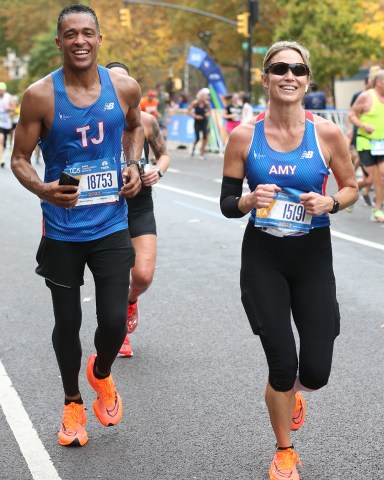 Amy Robach and T.J. Holmes run through Harlem in the New York City Marathon in New York City, NY, USA.

Pictured: Loutelious "T. J." Holmes,Jr.,Amy Robach
Ref: SPL5500250 061122 NON-EXCLUSIVE
Picture by: Christopher Peterson / SplashNews.com

Splash News and Pictures
USA: +1 310-525-5808
London: +44 (0)20 8126 1009
Berlin: +49 175 3764 166
photodesk@splashnews.com

World Rights