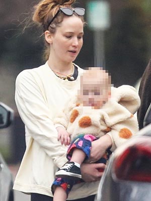 Jennifer Lawrence son Cy