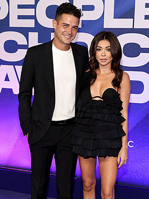 Wells Adams, Sarah Hyland