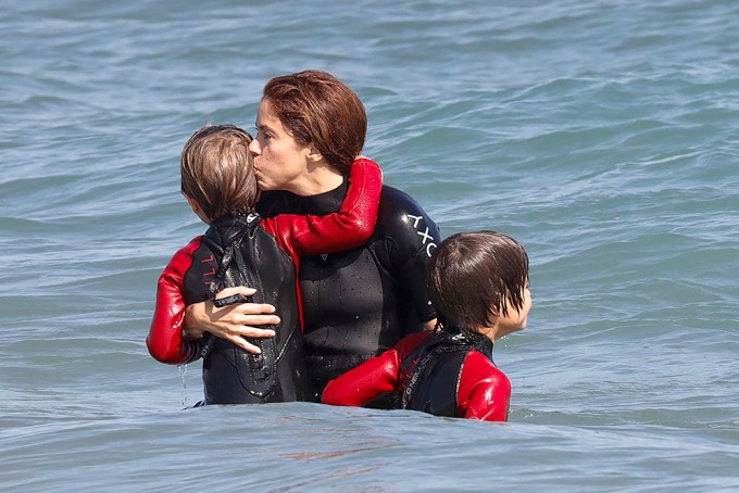 Shakira & Kids At The Beach