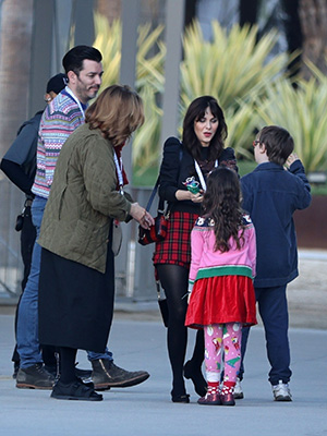 Zooey Deschanel Jonathan Scott