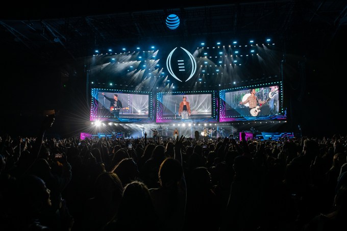 AT&T Playoff Playlist Live!