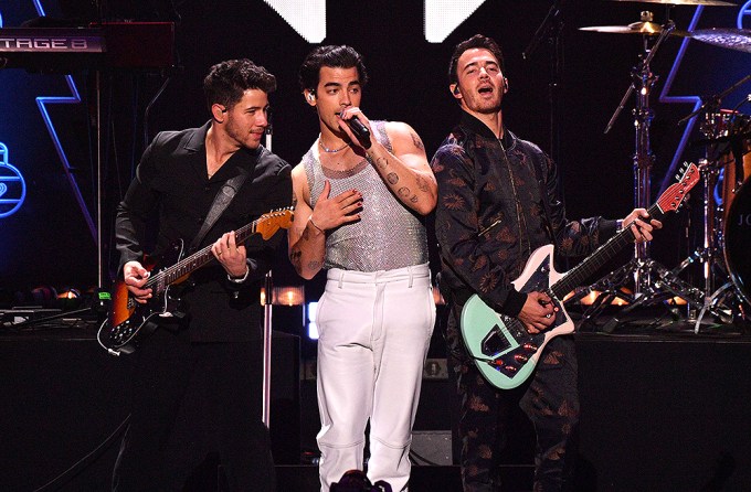 The Jonas Brothers Play Z100’s Jingle Ball