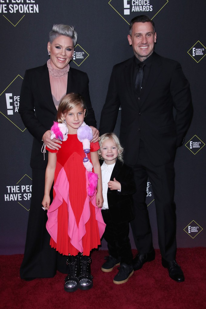 Pink & Carey Hart at the 2019 People’s Choice Awards