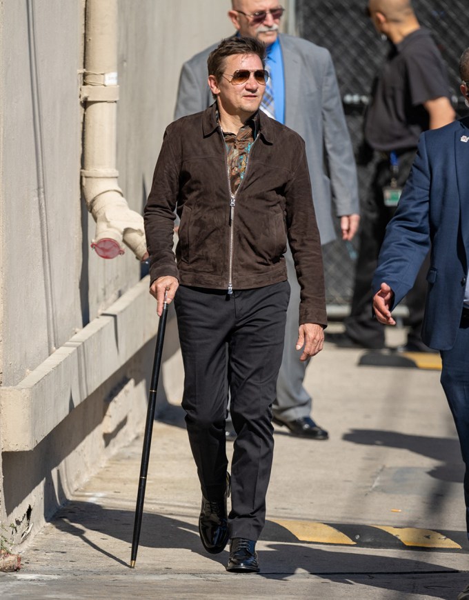 Jeremy Renner Walks into ‘Jimmy Kimmel Live!’