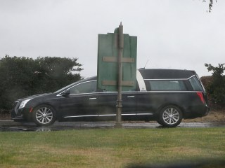 Steven "tWitch" Boss is laid to rest in Los Angeles this afternoon. His wife could be seen leaving their family home on the way to the funeral that was held at Forest Lawn in the Glendale area. His brother Deondre could be seen arriving in a blue suit. After the funeral the family gathered at The Castaway Restaurant in Burbank.

Pictured: General Views
Ref: SPL5513015 040123 NON-EXCLUSIVE
Picture by: SplashNews.com

Splash News and Pictures
USA: +1 310-525-5808
London: +44 (0)20 8126 1009
Berlin: +49 175 3764 166
photodesk@splashnews.com

World Rights