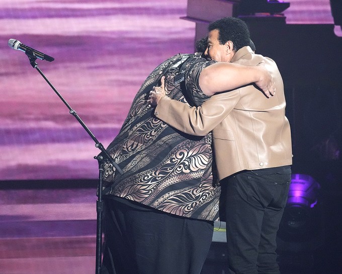 Iam Tongi & Lionel Richie Hug