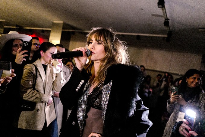 Suki Waterhouse