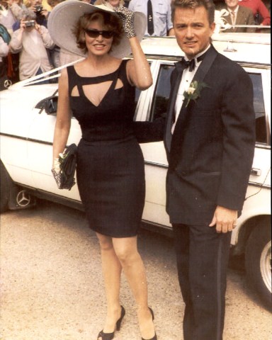 Raquel Welch Arrives For The Wedding Of Her Son Damon To Rebecca Trueman The Daughter Of Cricketer Freddie Trueman.
Raquel Welch Arrives For The Wedding Of Her Son Damon To Rebecca Trueman The Daughter Of Cricketer Freddie Trueman.