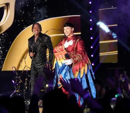 THE MASKED SINGER: L-R: Nick Canon and David Archuleta in the “Season Finale” episode of THE MASKED SINGER airing Wednesday, May 17 (8:00-9:01 PM ET/PT) on FOX. CR: Michael Becker/FOX. ©2023 FOX Media LLC.