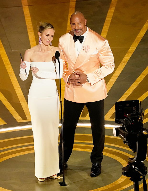 Dwayne Johnson and Emily Blunt