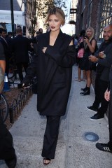 Kylie Jenner
Vera Wang show, Spring Summer 2016, New York Fashion Week, America - 15 Sep 2015
WEARING VERA WANG COAT SAME OUTFIT AS CATWALK MODEL 4436218B