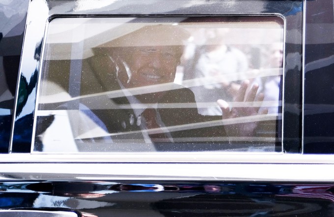 Trump Waves After Arrest In Florida