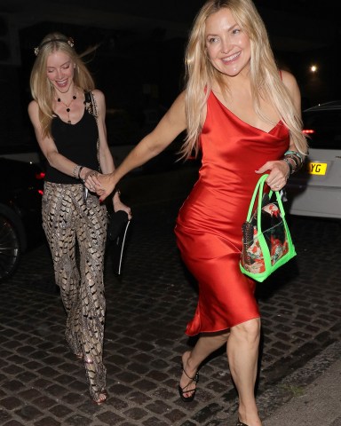 Kate Hudson and Elle Evans arrive at the Chiltern Firehouse. 15 Jun 2023 Pictured: Kate Hudson, Elle Evans. Photo credit: MEGA TheMegaAgency.com +1 888 505 6342 (Mega Agency TagID: MEGA995814_004.jpg) [Photo via Mega Agency]