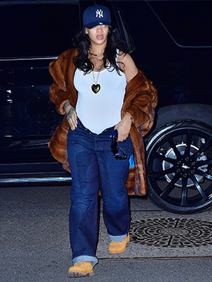 Rihanna pregnant
